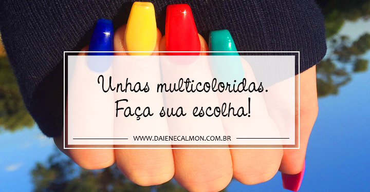 Manicure multicolorida